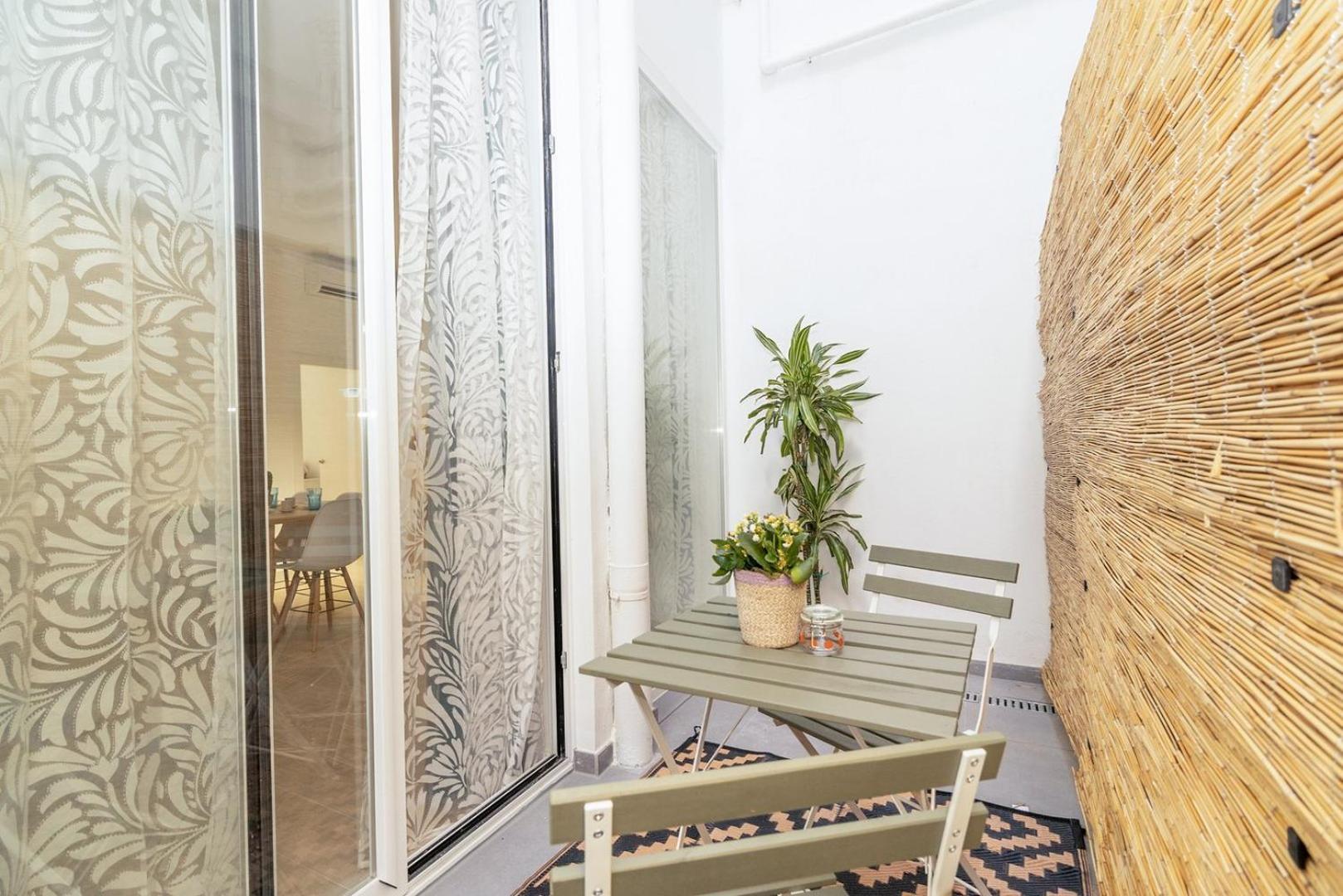 Guestready - Valencia'S Vibrant Malvarrosa Exterior photo